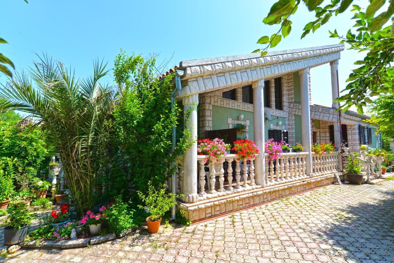 Apartments Predrag 498 Medulin Exterior foto